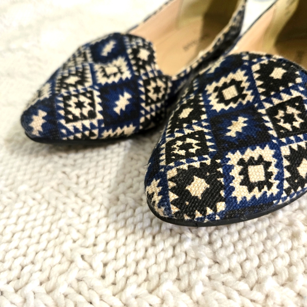 Bamboo Western Patterned Blue and Cream Flats Size 6.5